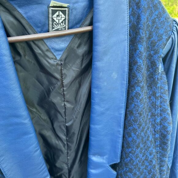 Vintage La Paz suri alpaca coat with leather trim. Size 16 - Picture 8 of 15